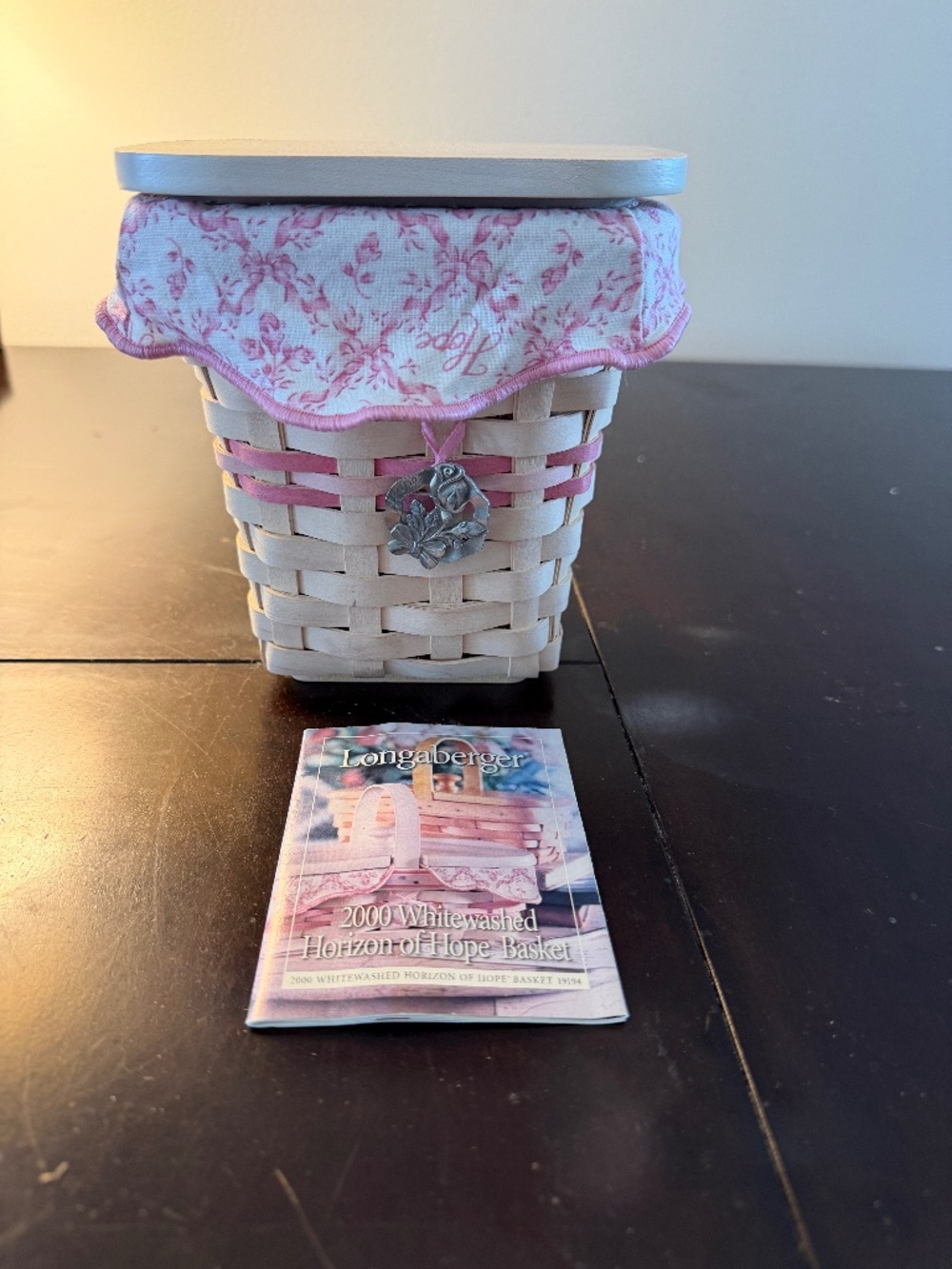 Longaberger Horizon Of Hope 2004 Basket, Lid, Liner, and Tie on set